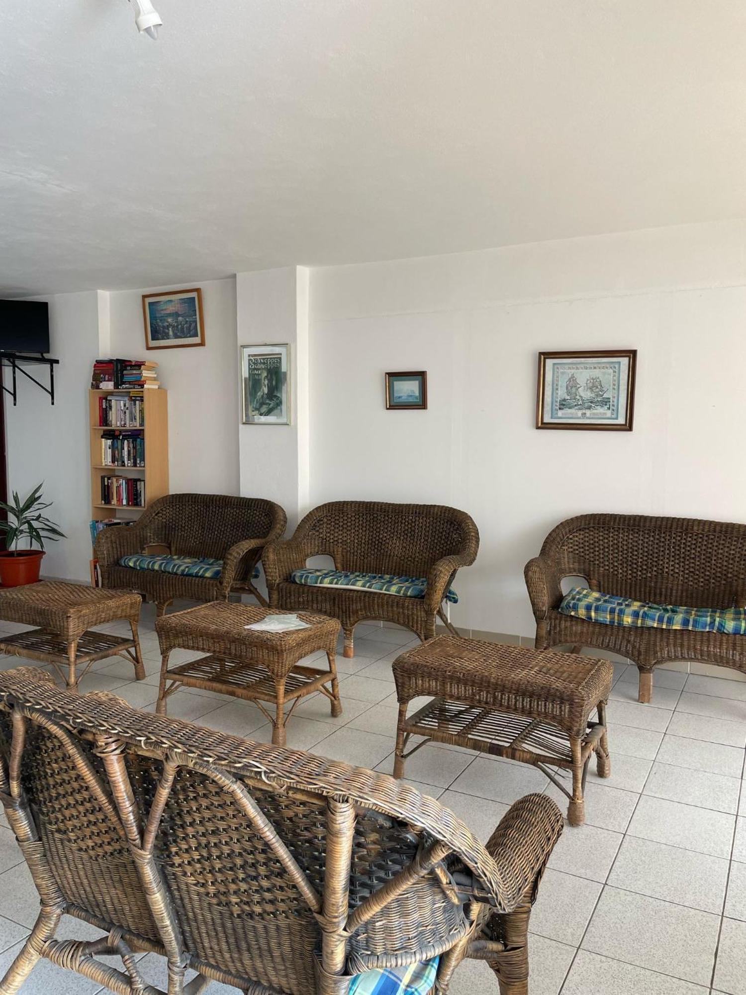 Apartamento T1 Todo Equipado อัลบูเฟรา ภายนอก รูปภาพ